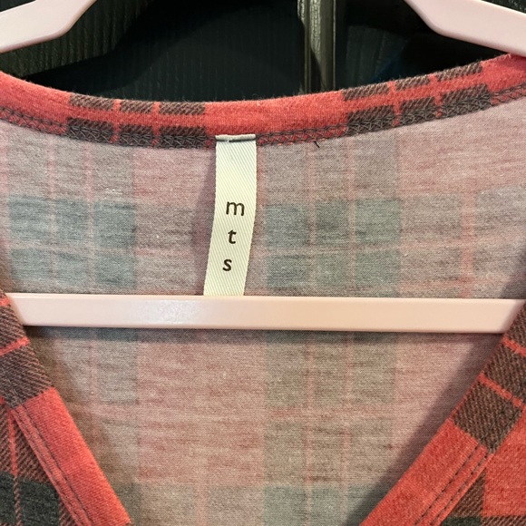 Red and black plaid long sleeve blouse - Picture 3 of 4